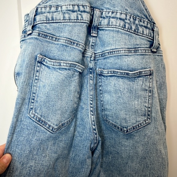 Old Navy Classic Blue Denim Overalls straight leg size 2. - Picture 11 of 13